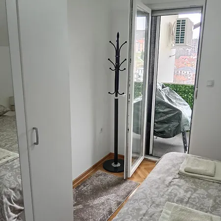 Apartment Mitic